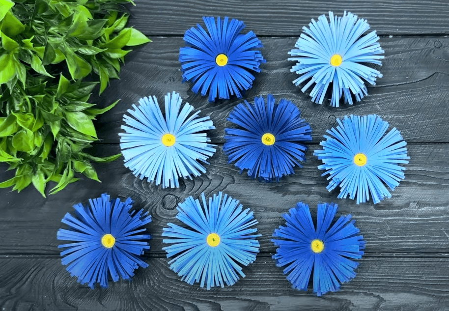 20 Paper Crafts to Do at Home: From Origami to Wall Art